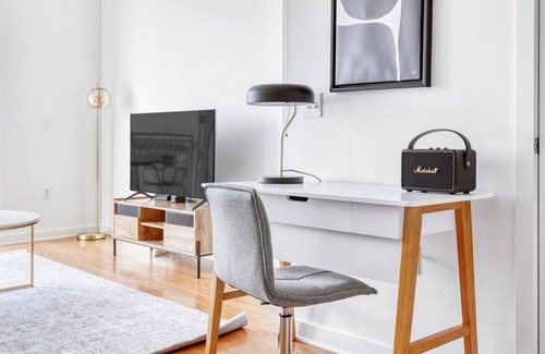 Little Tokyo Apartamento | Tasteful Downtown 1BR w/ Pool, W/D & Gym, near Museums, by Blueground