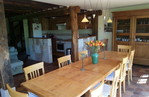 Saint-Julien-sur-Calonne Casa | Conversión de granero de buen gusto que combina el encanto rural con instalaciones modernas.