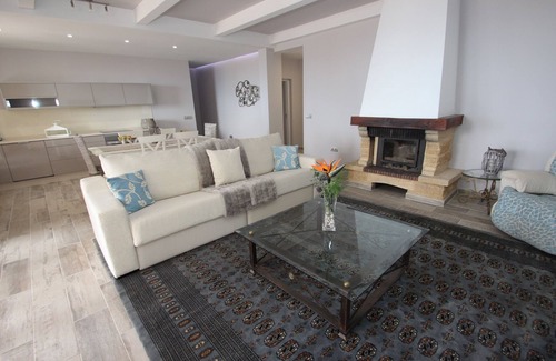 Chio Villa | Buen gusto casa de vacaciones 4 dormitorios 3 baños / 8 pers.(Max 10)