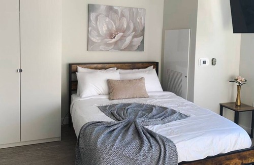 Des Moines Apartamento | Tasteful Studio and Gym - Des Moines