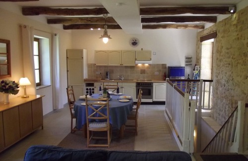Cenac-et-Saint-Julien Casa | Tastefully renovated, beautiful views, close to many sights and amenities.
