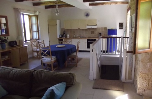 Cenac-et-Saint-Julien Casa | Tastefully renovated, beautiful views, close to many sights and amenities.