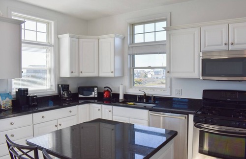 West Dennis Casa | Tastefully decorated vacation home with ocean and marsh views