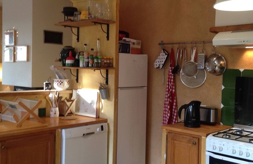 Saint-Andeol-de-Berg Casa | Tastefully renovated village house, 150m2, sleeps 8 or 9, enclosed garden.