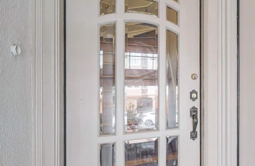 Outer Richmond Apartamento | Tastefully remodeled ocean-view flat