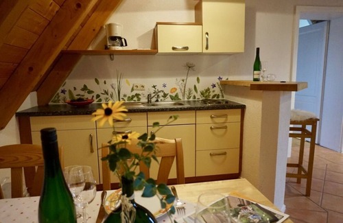 Sugenheim Apartamento | Tastefully renovated 2-room non-smoking apartment with a wonderful view of the garden