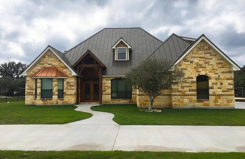 Concan Casa | Tatanka @ Frio Premier Rental Homes