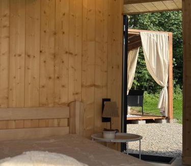 Krzyzowka Otro | Tatra Glam Krynica Zdrój - Sieć noclegowa Tatra Glamp
