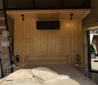 Krzyzowka Otro | Tatra Glam Krynica Zdrój - Sieć noclegowa Tatra Glamp