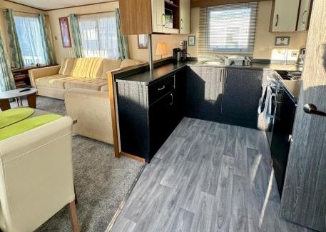 Dogdyke Complejo | Tattershall Lakes 2 bedroom,6 berth Holiday home with hot tube