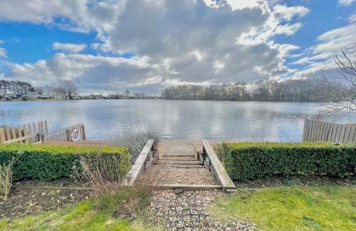 Tattershall Complejo | Tattershall lakes country park, Lakeside Lodge, hot tub, private garden and private fishing pitch