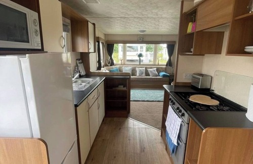 Tattershall Chalet De Esquí | Tattershall Lakes Pet Friendly Hot Tub Breaks