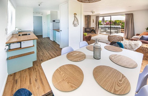 Hilltop Casa | Taupo Gem: Cozy & Private
