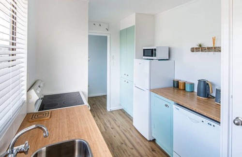 Hilltop Casa | Taupo Gem: Cozy & Private