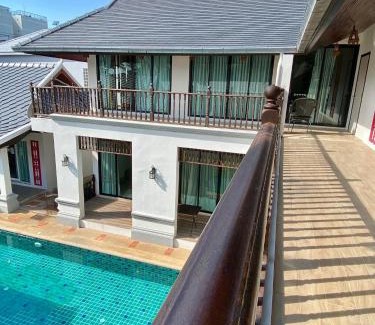 Jomtien Villa | Taurus Villa10 bedrooms with private pool.