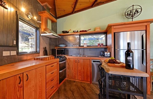 South Bruny Casa | Taylors Bay Cottage.