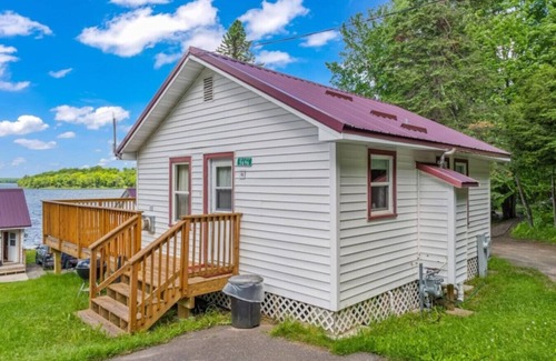 Phelps Cabina | TB5 Thunder Bay Resort Cabin5