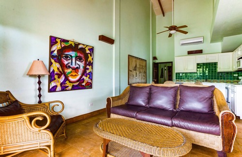 Placencia Casa | TBS North- Beachside-10 Room Large Family Complex