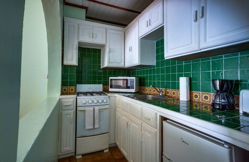 Placencia Casa | TBS North- Beachside-10 Room Large Family Complex