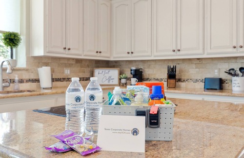 Coppell Casa | TCH - 4BR/3BA Home in Coppell - Spy