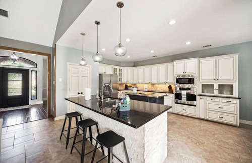 Keller Casa | TCH - Beautiful large 4bd in Keller with Office and Yard
