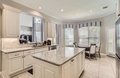 Porter Casa | TCH - Spacious 4bd/3ba home in Porter with Office