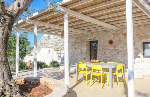 Triggianello Casa | TD Trulli Albapetra Pool & Olive Trees