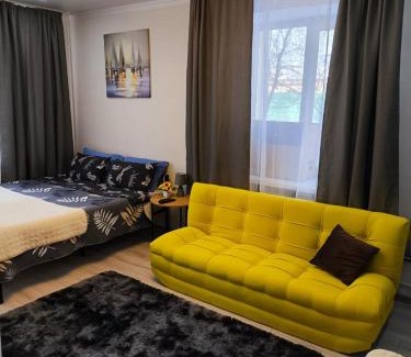 Petropavlovsk Apartamento | Teатральная 48 Family Home
