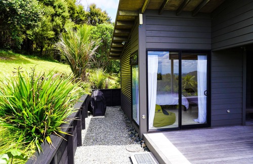 Taiharuru Casa | Te Huia - Un retiro costero en Taiharuru