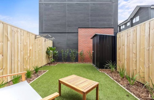 Henderson Casa | Te Kanawa Crescent 2BR Home
