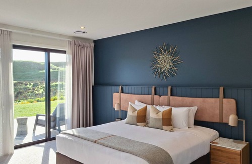 Te Akau Cabina | Te Karaka Lodge