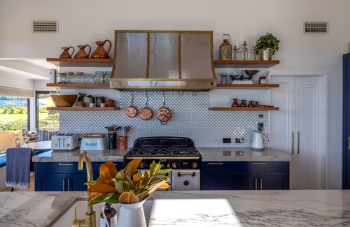 Omiha Casa | Te Whau Retreat - Stay Waiheke