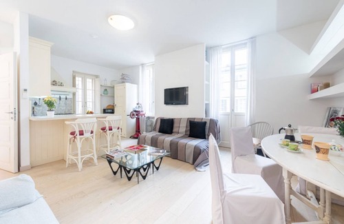 Parma City Centre Apartamento | Teatro Regio Exclusive Apartment