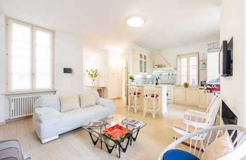 Parma City Centre Apartamento | Teatro Regio Exclusive Apartment