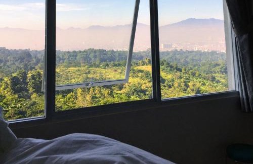 Bandung Apartamento | TechieRoom Kotlin at Clove Garden Residence