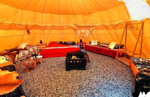 Chodouny Otro | Teepee Camp Lounky