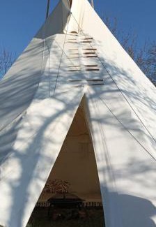 Uherske Hradiste Otro | Teepee na Fléčku