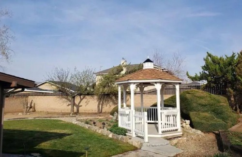 Tehachapi Casa | Tehachapi Home Away From Home plus Hot Tub
