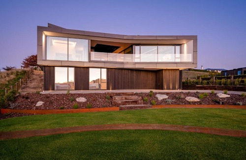 Wanaka Villa | Teitei by Sothebys Luxury Rental Homes