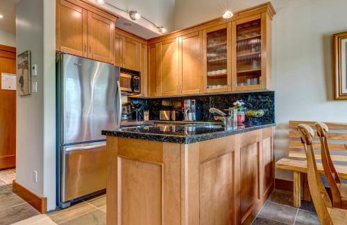 Whistler Village Casa | Telemark 23