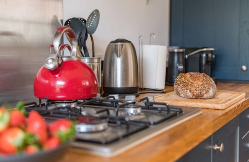 Deal Cabaña | Tell-Tale Cottage, Deal