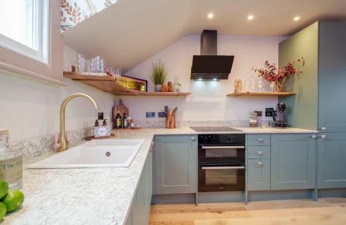 Bristol Old City Apartamento | Teller’s Secret Loft House - 2 Bedroom Apartment in Central Bristol by Mint Stays
