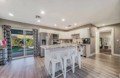 Tempe Casa | Tempe JOY House with Backyard Sanctuary by ASU