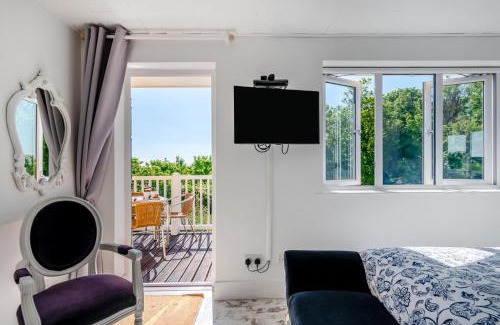 Pembroke Casa | Tenby Lodge