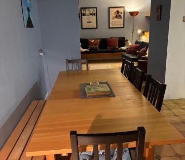 Tenby Casa | Tenby Victorian Villa with parking, pets allowed