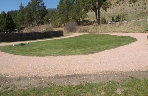 Custer Casa | Tenderfoot Creek Cabin