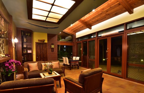 Lugu Cama Y Desayuno | Tengfangju Homestay