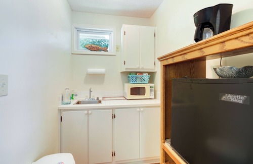 Fruitvale Casa | Tennessee Farm Vacation Rental w/ Game Room!