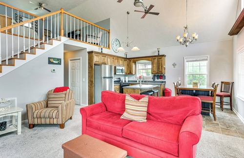 Morris Chapel Casa | Tennessee River Retreat: Multi-Level Deck & Views
