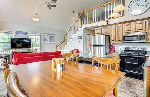 Morris Chapel Casa | Tennessee River Retreat: Multi-Level Deck & Views